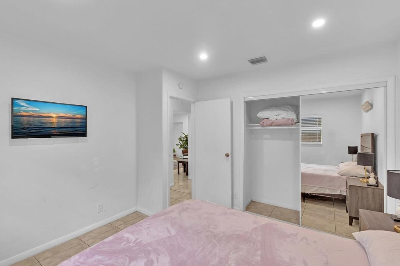 2 Bedroom House Minutes From Beach And Casino Db1 Dania Beach Exterior foto