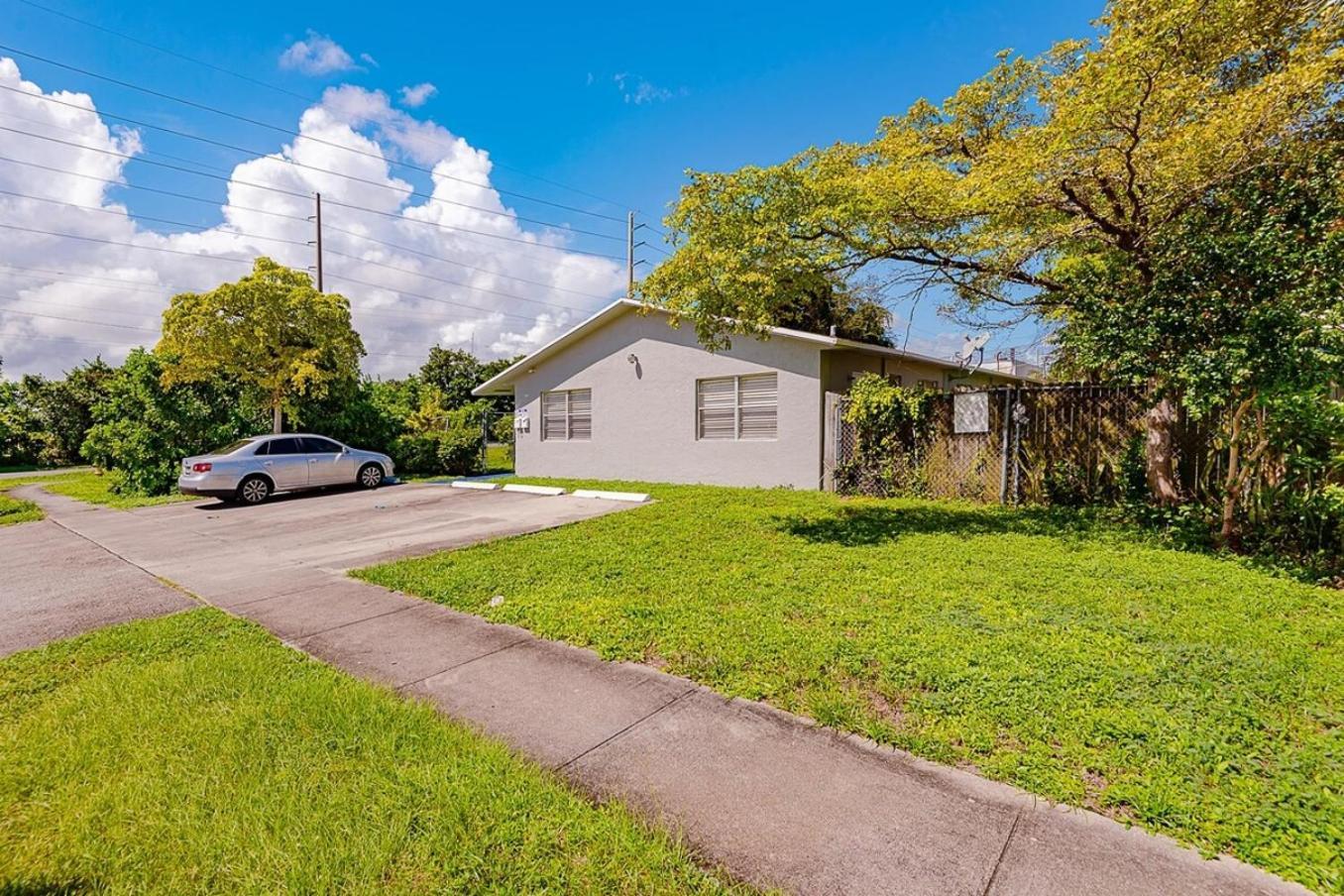 2 Bedroom House Minutes From Beach And Casino Db1 Dania Beach Exterior foto